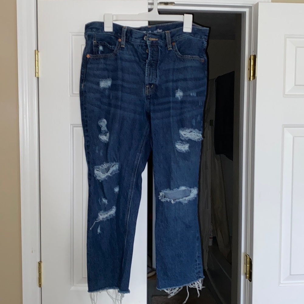 BNWOT Old navy slouch capris